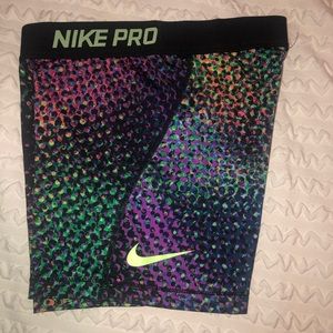 Youth Large Nike pros